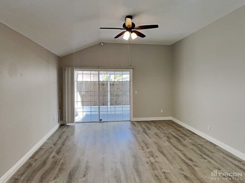 Building Photo - 7727 Mystic Point Ct W