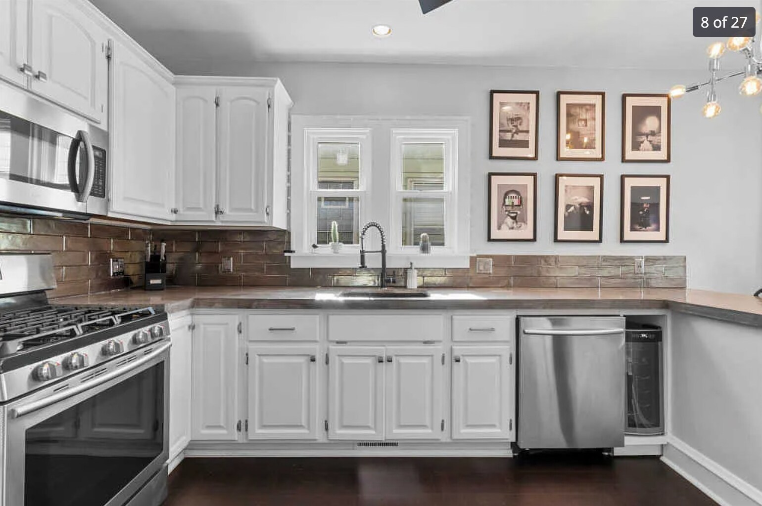 Building Photo - 2048 S 70th St