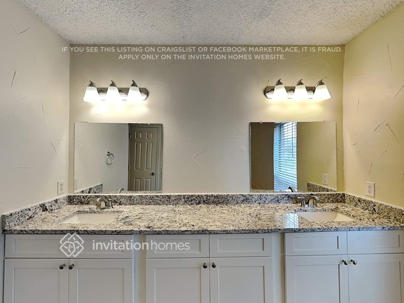 Building Photo - 2107 Stonegate Dr