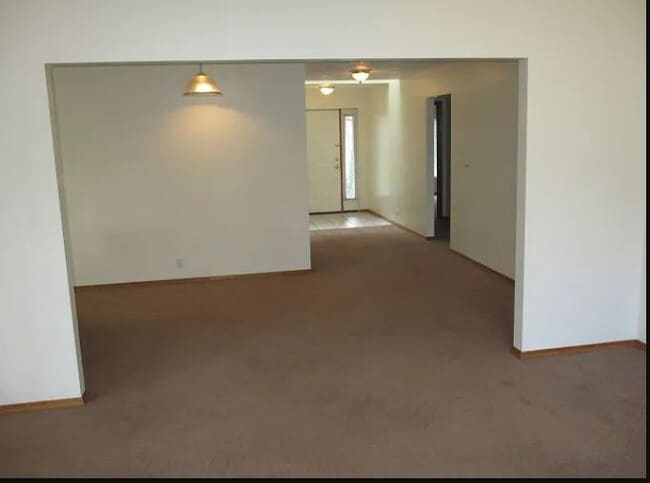 Building Photo - 4007 E 34th Ave