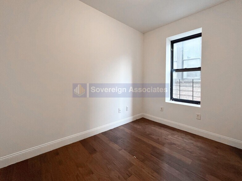 Building Photo - 285 St Nicholas Ave