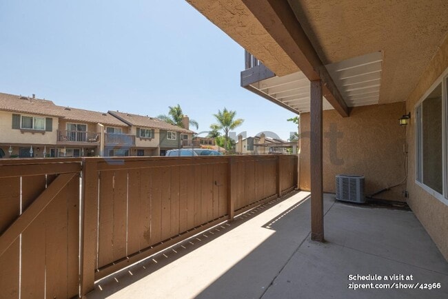 Building Photo - 221 Westlake Dr