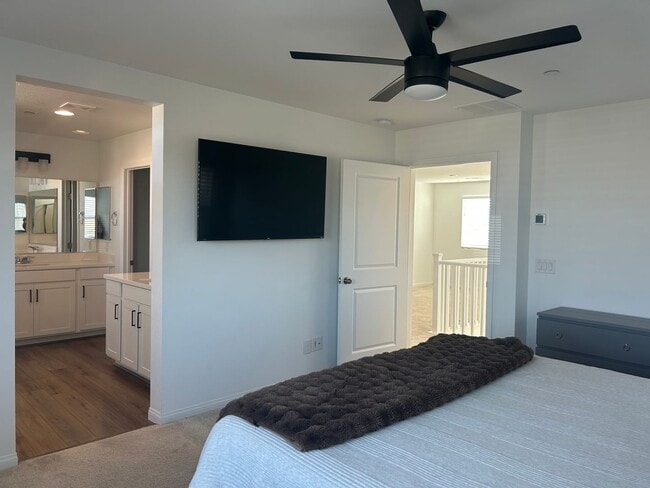 Building Photo - Beautiful 2 story home in Skye Canyon