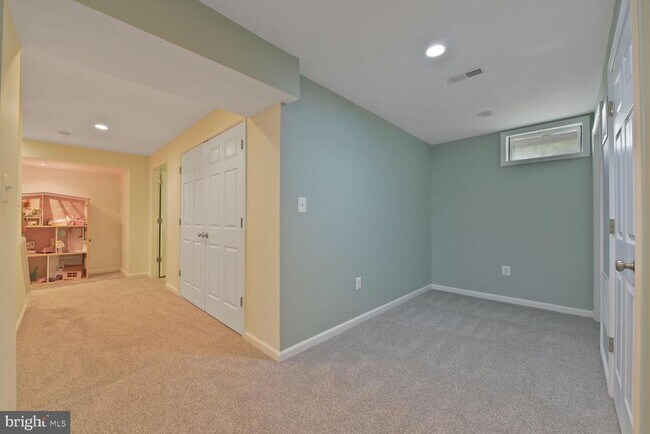 Building Photo - 5907 Tulloch Spring Ct