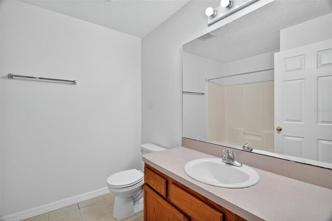 Building Photo - 525 Paulling Dr