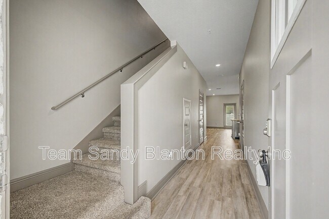 Building Photo - 9055 Golden Eye Dr