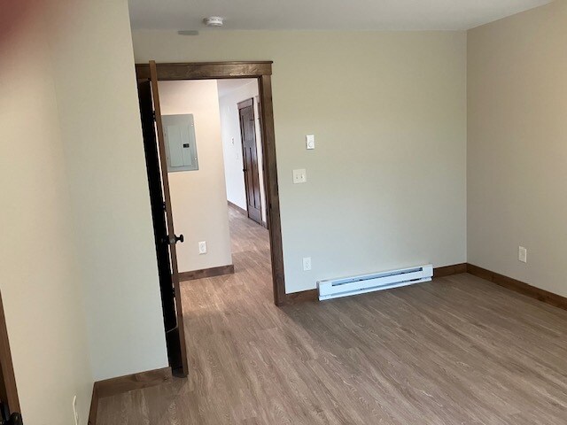 Building Photo - 618 E Grand Ave