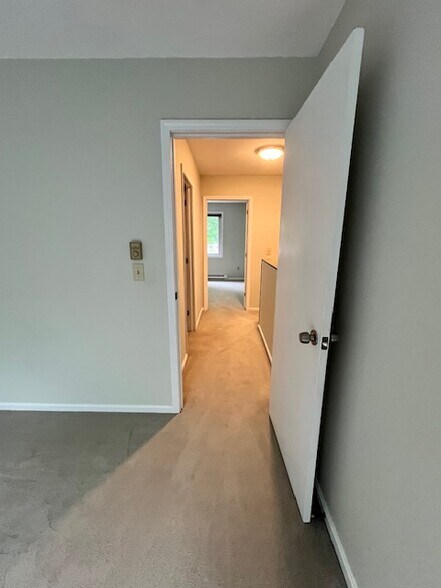 Building Photo - 38 Overlook Dr