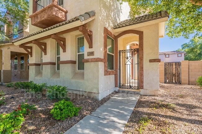 Building Photo - 2189 S Sanders Dr