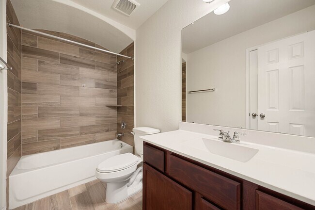 Building Photo - 32659 Timber Point Dr