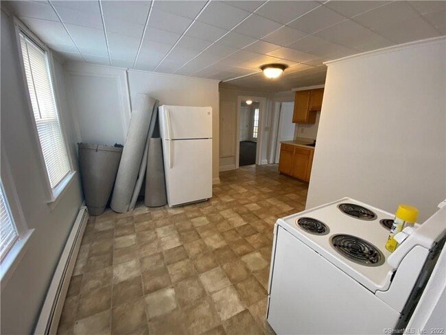Building Photo - 3 Quarry Ln