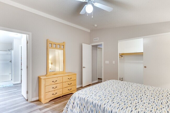 Building Photo - 10650 S Avenida Compadres