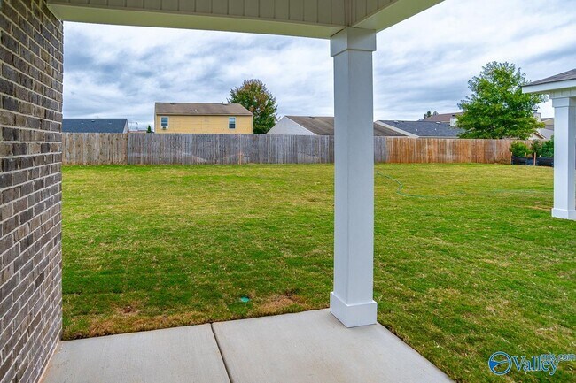 Building Photo - 231 Murphy Ln