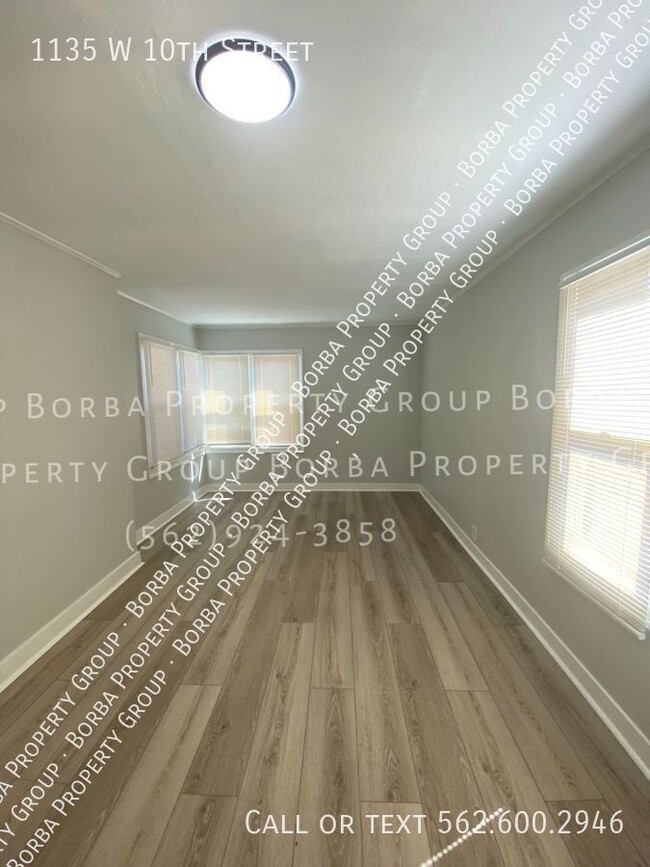 Building Photo - ***STUNNING 2 BEDROOM | I BATH WITH ON-SIT...