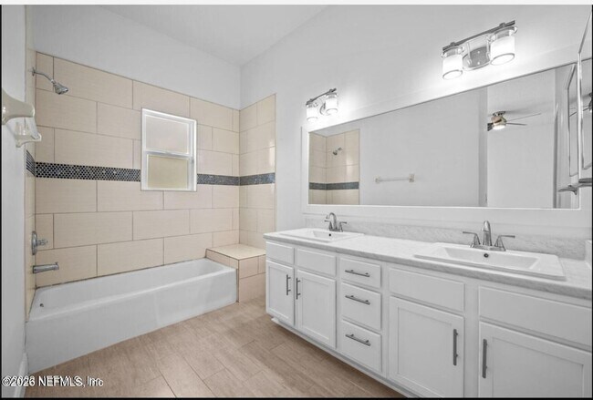 Building Photo - 111 Solano Woods Dr