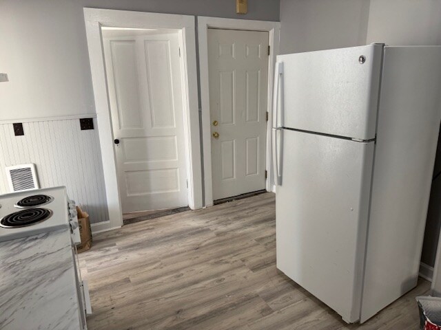 Building Photo - 51 Pleasant St