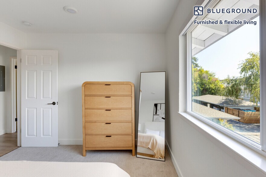 Building Photo - 20200 Lucille Ave