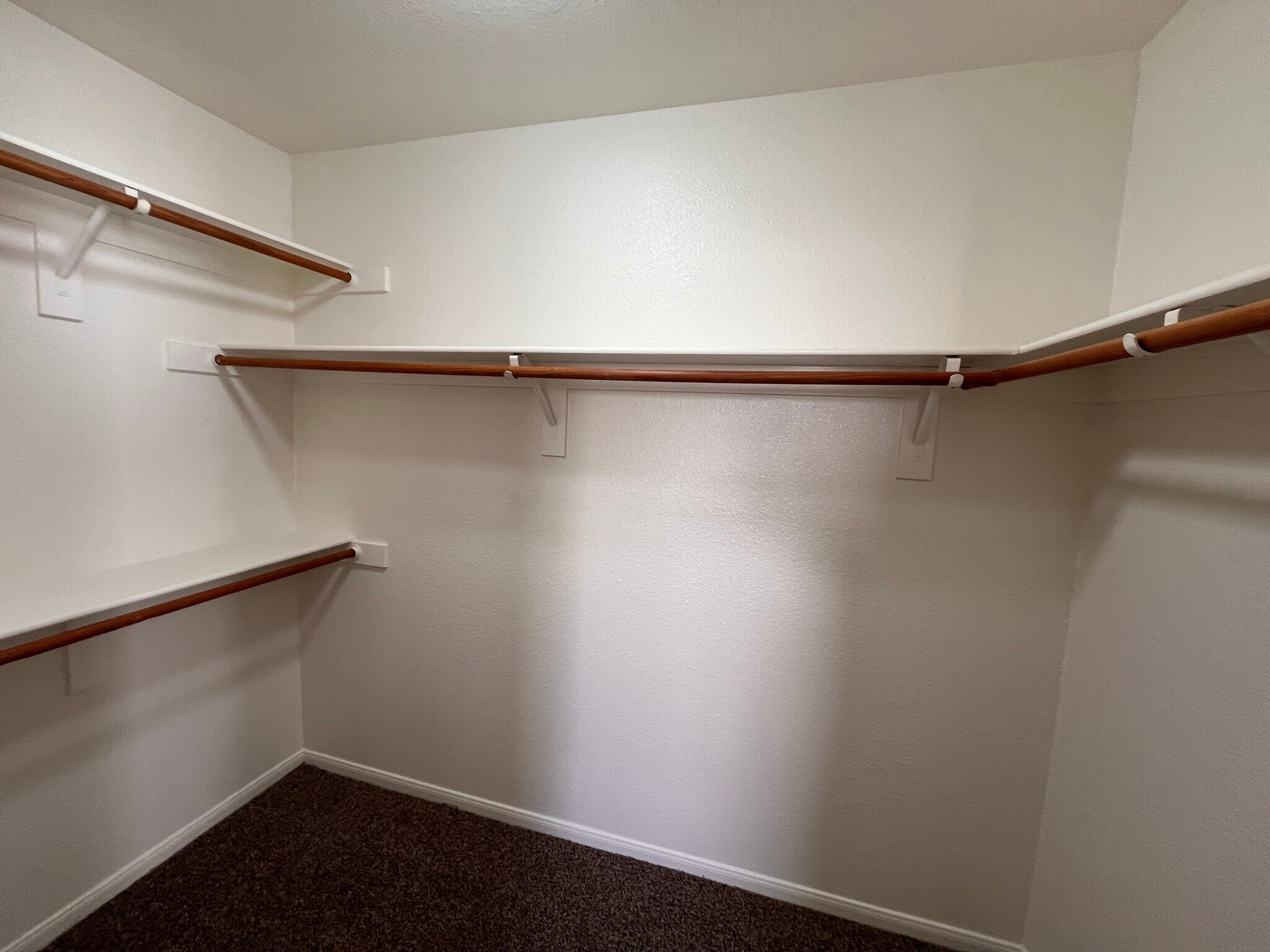 Building Photo - 1501 Waterton Dr