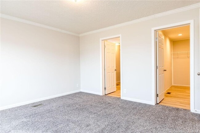 Building Photo - 37 Bermuda Dr