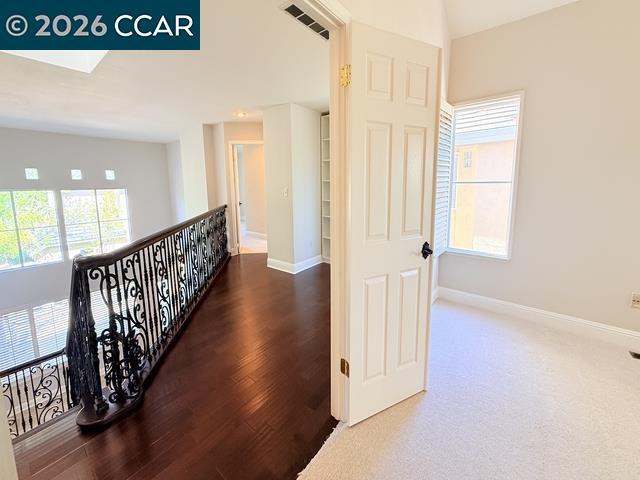 Building Photo - 6220 Lakeview Cir