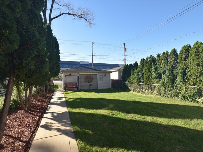 Building Photo - 5153 W 64th Pl