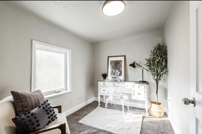 Building Photo - Large 2 Bed, 1 Bath + 2 Bonus Rooms – Two ...