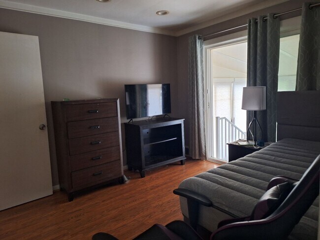 Building Photo - 29267 Ursuline St