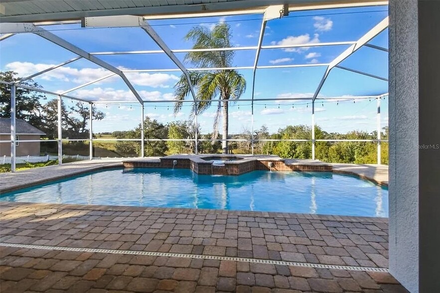 Building Photo - 36747 Open Country Ln