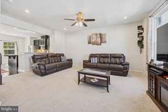 Building Photo - 142 Mulberry Dr