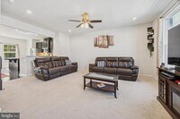 Building Photo - 142 Mulberry Dr