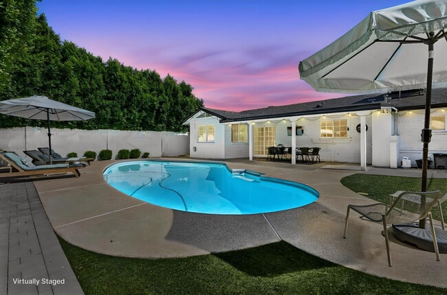 Building Photo - 7616 E 3rd St