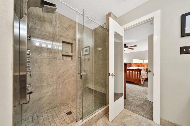 Building Photo - 6202 Spruce Bough Ct