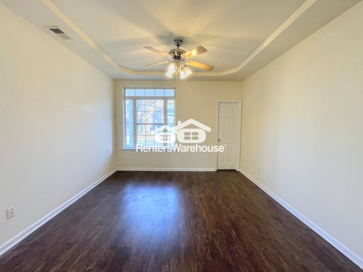 Building Photo - 3711 Bay Crescent