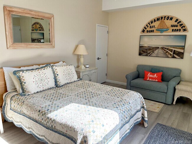 Building Photo - 260 Dune Rd