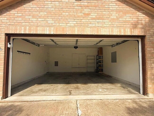 Building Photo - 7202 Gunnison Pass