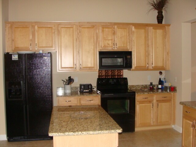 Building Photo - Available Soon!  Upscale Three-Bedroom Two...