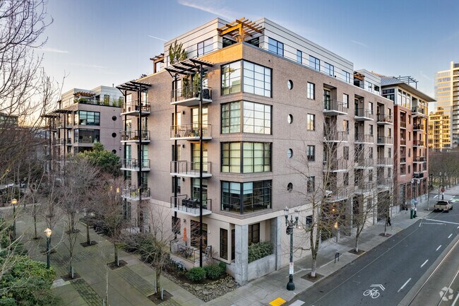 Building Photo - Tanner Place