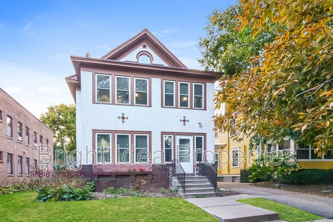 Building Photo - 2104 Emerson Ave S