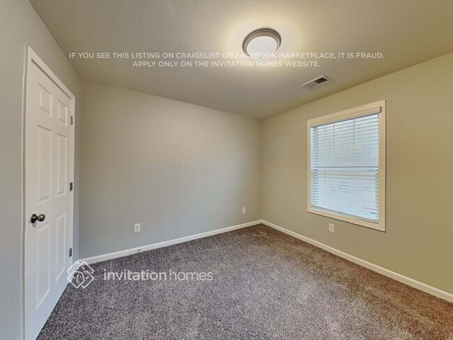 Building Photo - 70 Mercer Ln