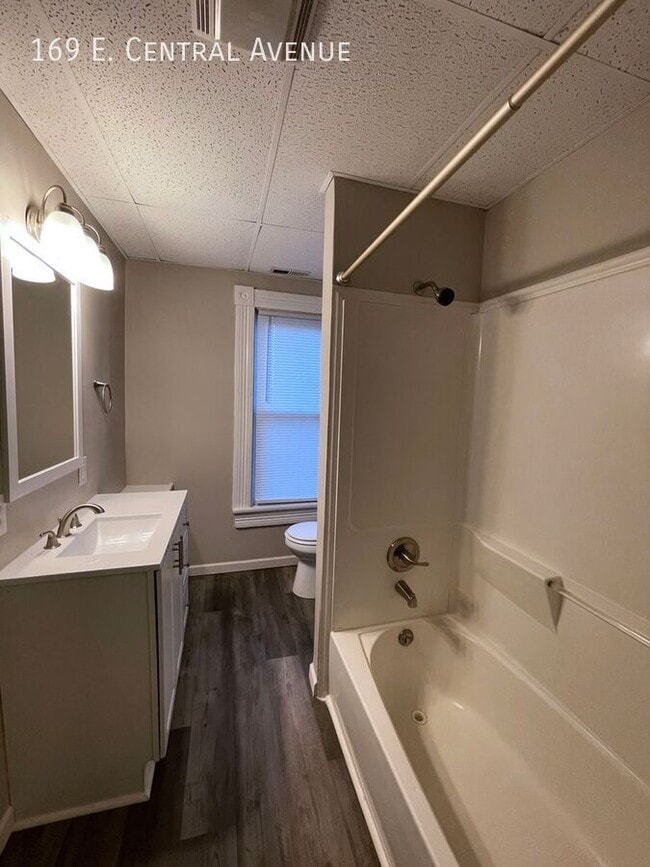 Building Photo - 169 E Central Ave