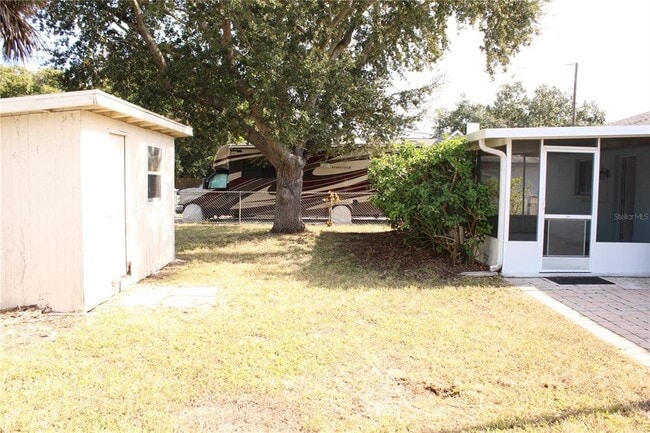 Building Photo - 4024 13th Ave W