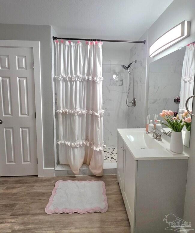 Building Photo - 18 Milton Rd