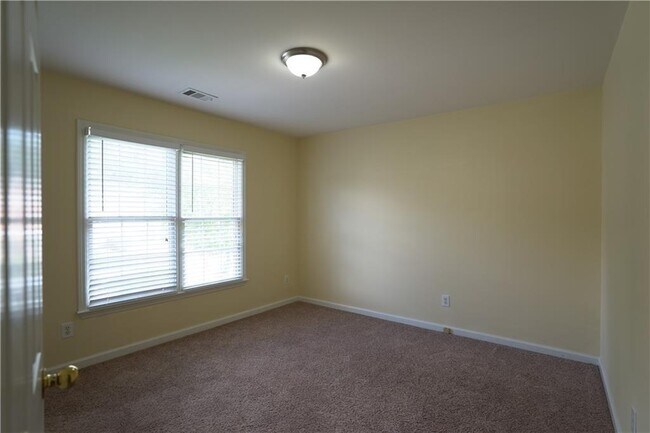 Building Photo - 9420 Coleherne Ct