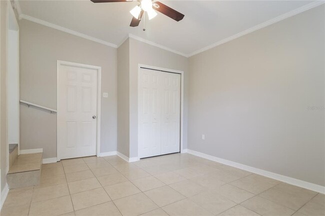 Building Photo - 3404 Paris Pl