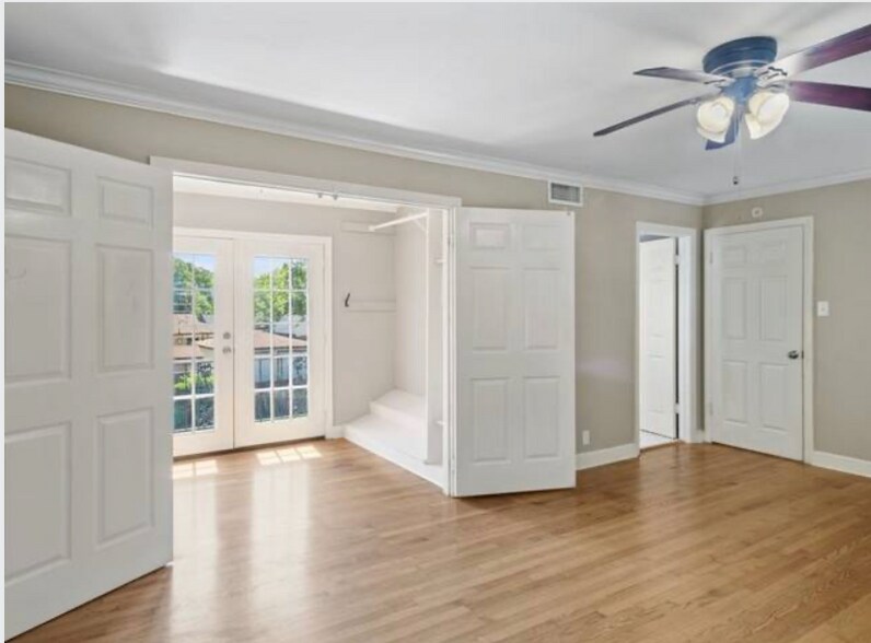 Building Photo - 10632 Desdemona Dr