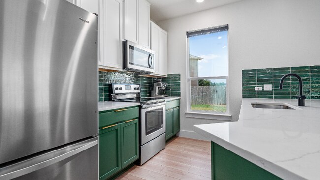 Building Photo - 9228 Lonesome Oak Drive