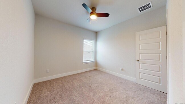 Building Photo - 11526 Hollering Pass