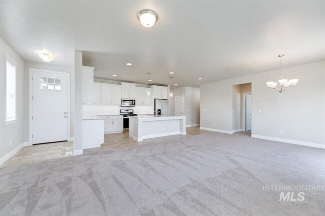 Building Photo - Modern Northwest Meridian Home