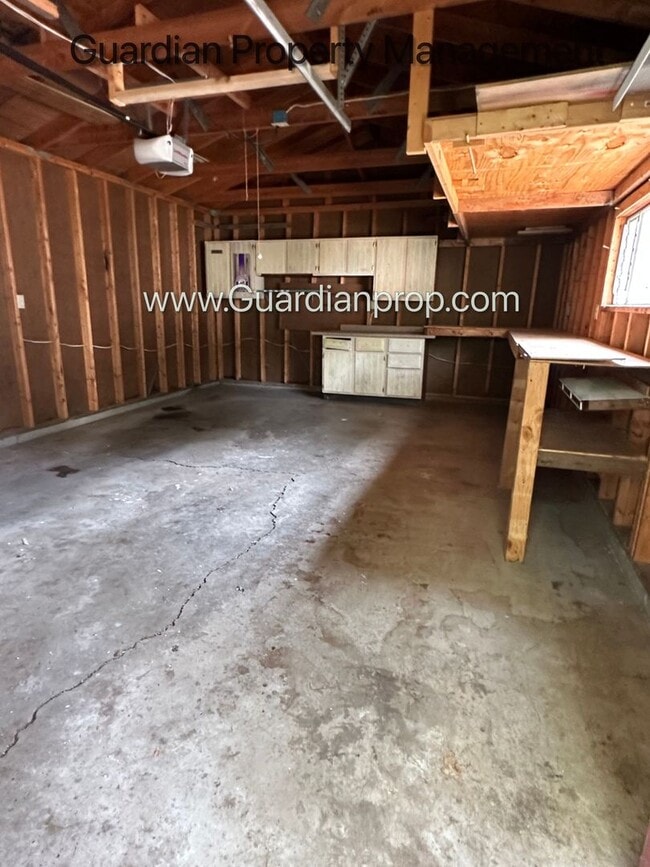 Building Photo - South Minneapolis Single Family Home, Gara...