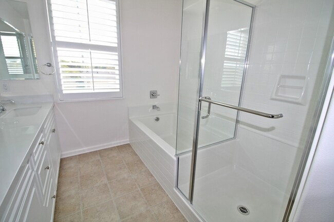 Building Photo - The Westerlies | 4 bedroom + 3.5 bathroom ...
